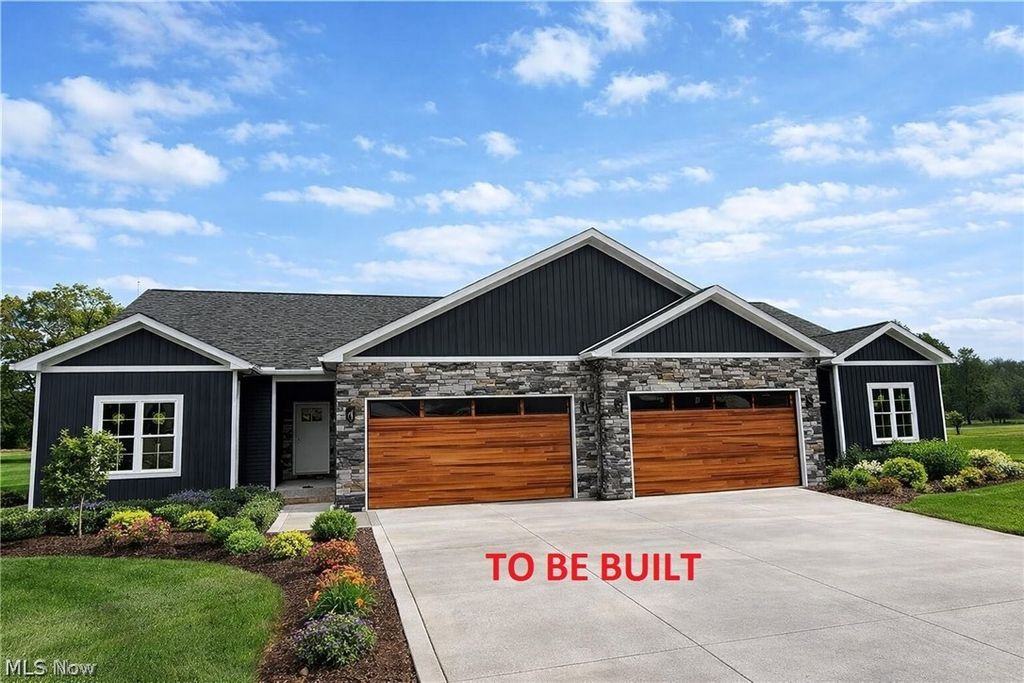 8713 Harvest Glenn Trail 23, Poland, OH 44514