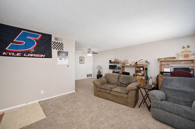 3624 Sapphire Dr #4, Auburn, CA 95602