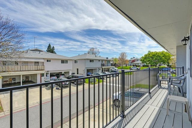 3624 Sapphire Dr #4, Auburn, CA 95602