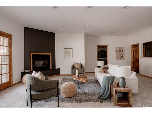 1022 Tucker Gulch Dr, Golden, CO 80403