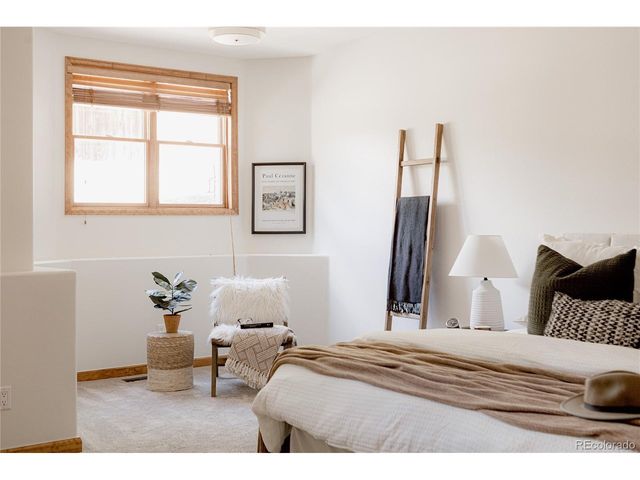 1022 Tucker Gulch Dr, Golden, CO 80403