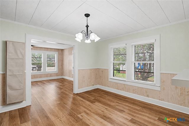 808 E Krezdorn Street, Seguin, TX 78155