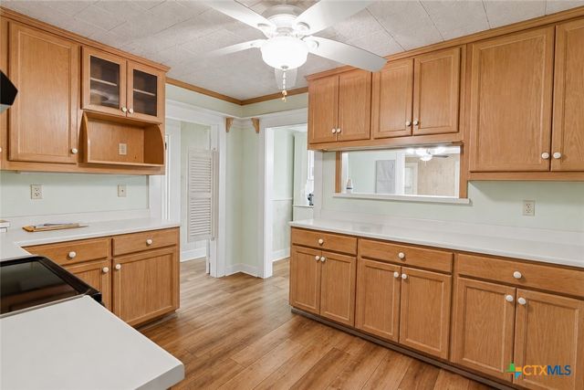 808 E Krezdorn Street, Seguin, TX 78155