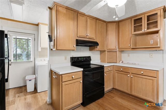 808 E Krezdorn Street, Seguin, TX 78155