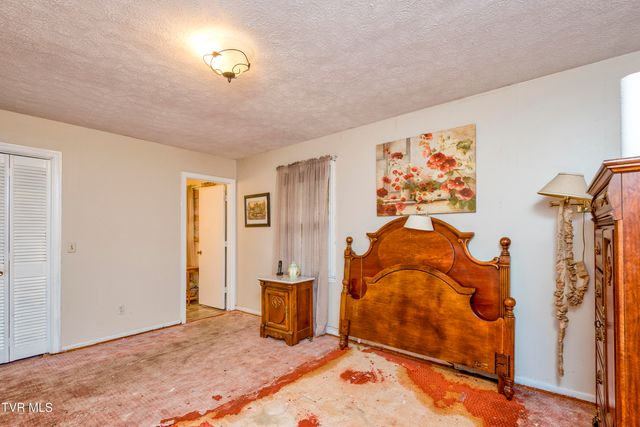 137 Maxwell Drive, Bristol, TN 37620