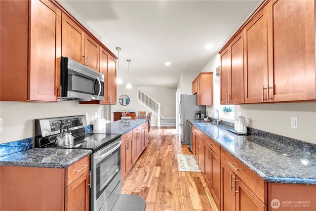 13914 SE 136th Pl, Renton, WA 98059