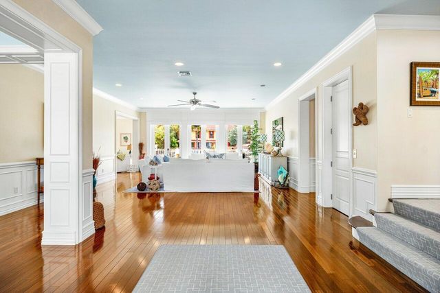 960 Dogwood Drive, Delray Beach, FL 33483