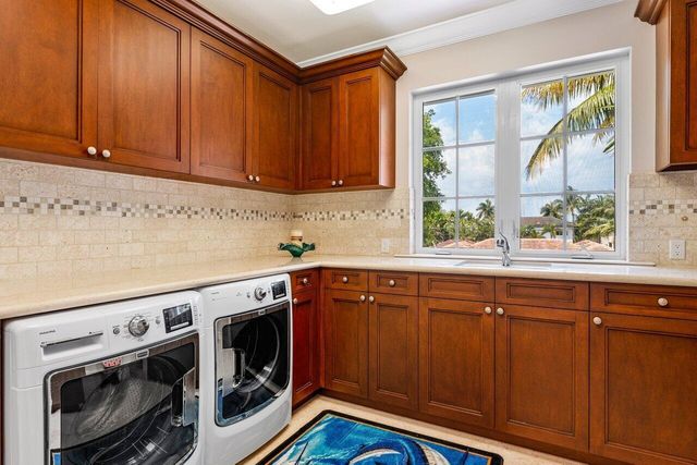 960 Dogwood Drive, Delray Beach, FL 33483