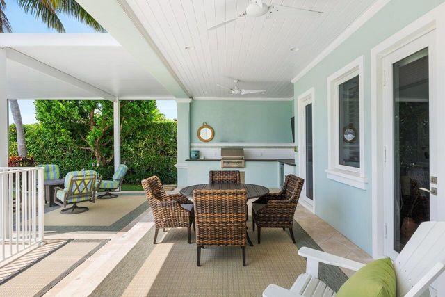960 Dogwood Drive, Delray Beach, FL 33483