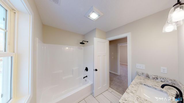 318 Capen Street, Windsor, CT 06095