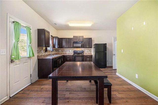 10 Bartlett Drive, Cartersville, GA 30120