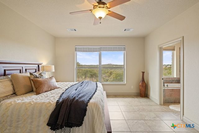 232 Crooked Oak Lane, Round Mountain, TX 78663