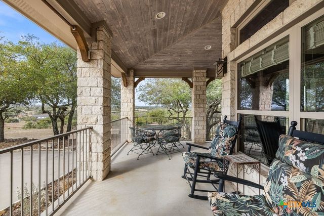 232 Crooked Oak Lane, Round Mountain, TX 78663