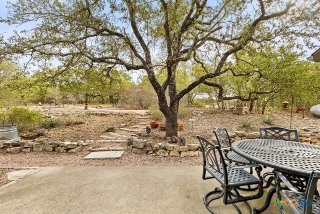 232 Crooked Oak Lane, Round Mountain, TX 78663