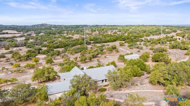232 Crooked Oak Lane, Round Mountain, TX 78663