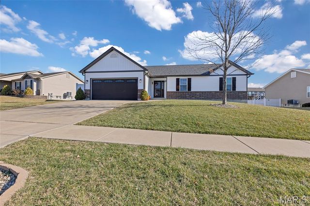90 Brookshire Creek Drive, Wentzville, MO 63385
