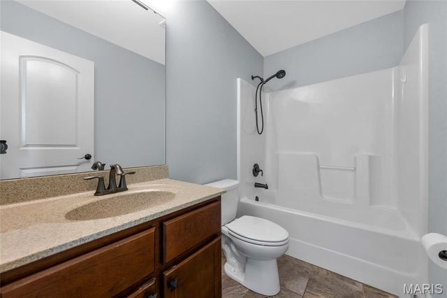 90 Brookshire Creek Drive, Wentzville, MO 63385