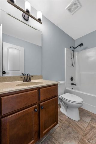 90 Brookshire Creek Drive, Wentzville, MO 63385