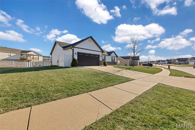90 Brookshire Creek Drive, Wentzville, MO 63385