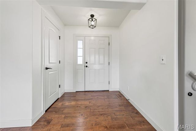 90 Brookshire Creek Drive, Wentzville, MO 63385