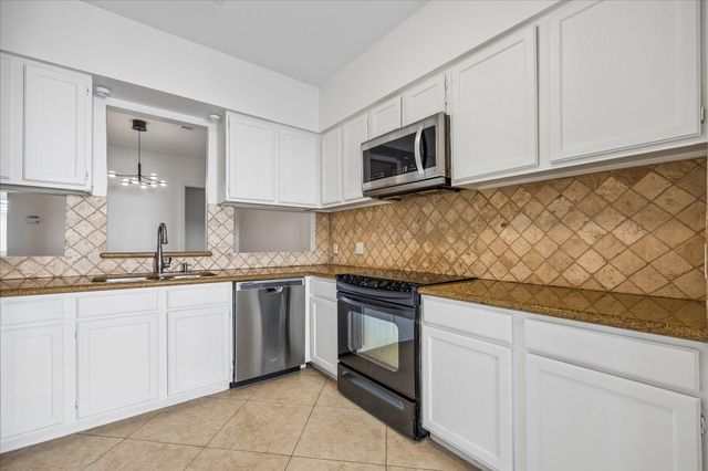 1715 Gingerleaf Lane, Houston, TX 77055