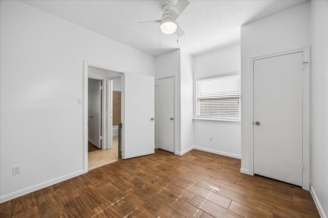 1715 Gingerleaf Lane, Houston, TX 77055