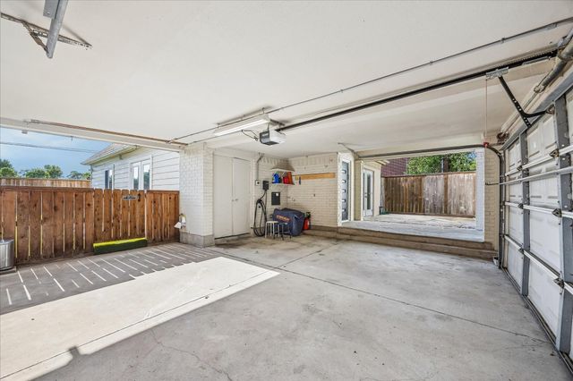 1715 Gingerleaf Lane, Houston, TX 77055