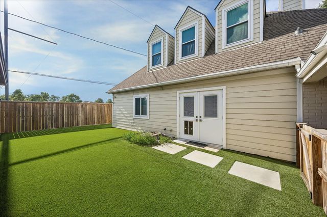 1715 Gingerleaf Lane, Houston, TX 77055