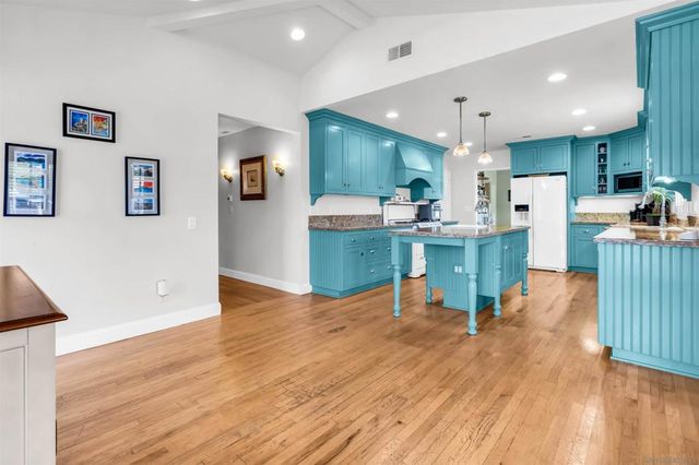 4894 Garfield St, La Mesa, CA 91941