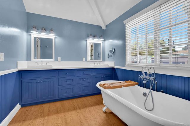 4894 Garfield St, La Mesa, CA 91941