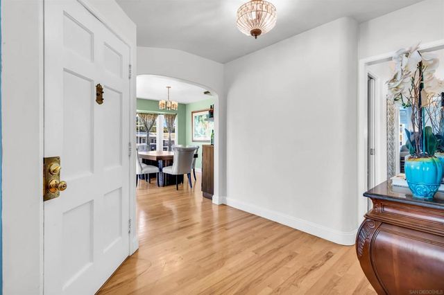 4894 Garfield St, La Mesa, CA 91941