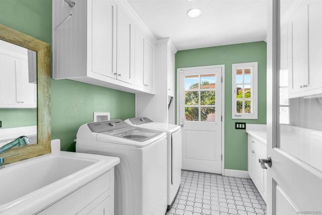 4894 Garfield St, La Mesa, CA 91941