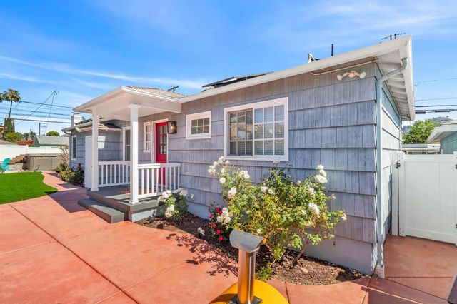 4894 Garfield St, La Mesa, CA 91941