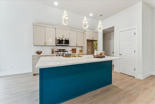 225 West Place, White Settlement, TX 76108
