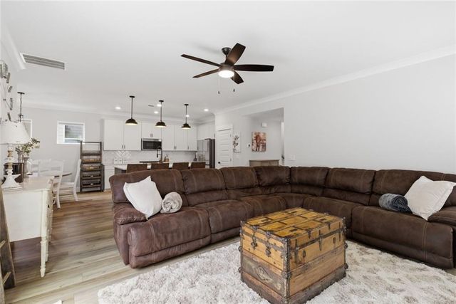 127 Marble Tree Way, Ball Ground, GA 30107