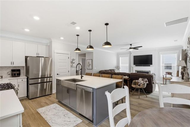 127 Marble Tree Way, Ball Ground, GA 30107