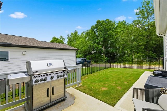 127 Marble Tree Way, Ball Ground, GA 30107