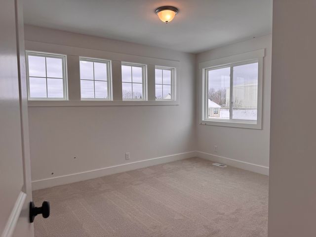 8288 Eagle Peak Drive, Jenison, MI 49428