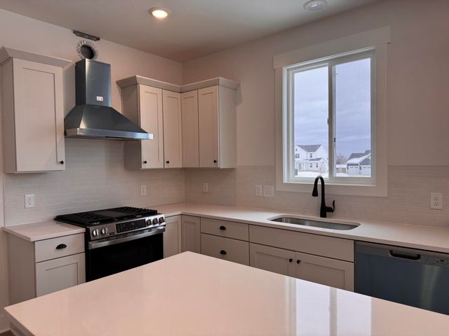 8288 Eagle Peak Drive, Jenison, MI 49428