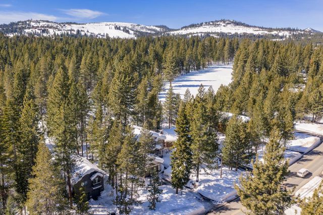 13420 Northwoods Boulevard, Truckee, CA 96161