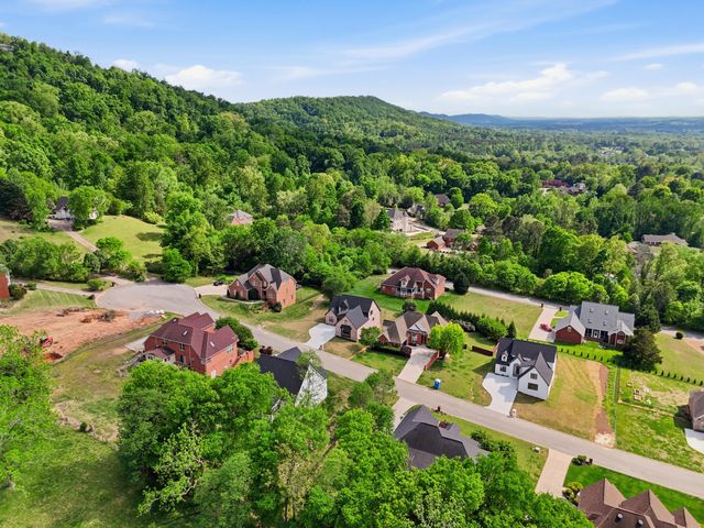 9842 Leslie Sandidge Drive, Ooltewah, TN 37363
