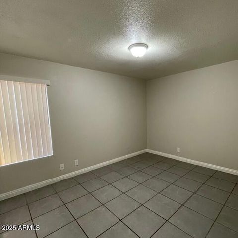 6617 W Ocotillo Road 101, Glendale, AZ 85301