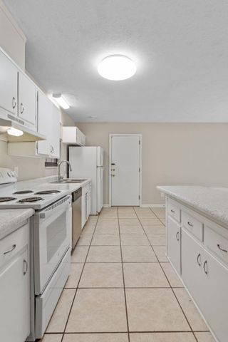 2107 Old Baindridge Road, Tallahassee, FL 32303