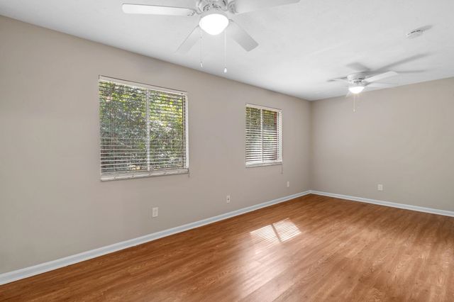 2107 Old Baindridge Road, Tallahassee, FL 32303