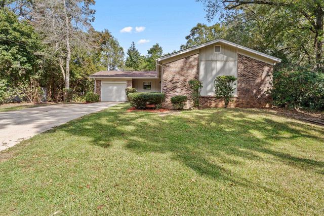 2107 Old Baindridge Road, Tallahassee, FL 32303