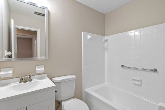 2107 Old Baindridge Road, Tallahassee, FL 32303