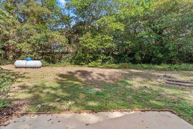 2107 Old Baindridge Road, Tallahassee, FL 32303