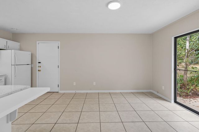 2107 Old Baindridge Road, Tallahassee, FL 32303