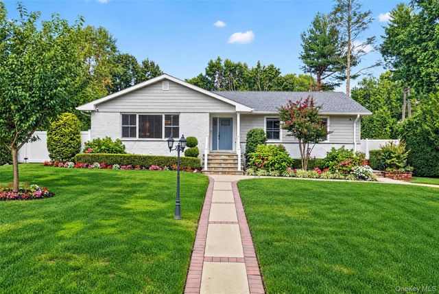 116 Valley Avenue, Locust Valley, NY 11560