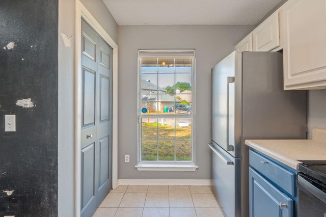 433 Forest Glen Place, Mary Esther, FL 32569